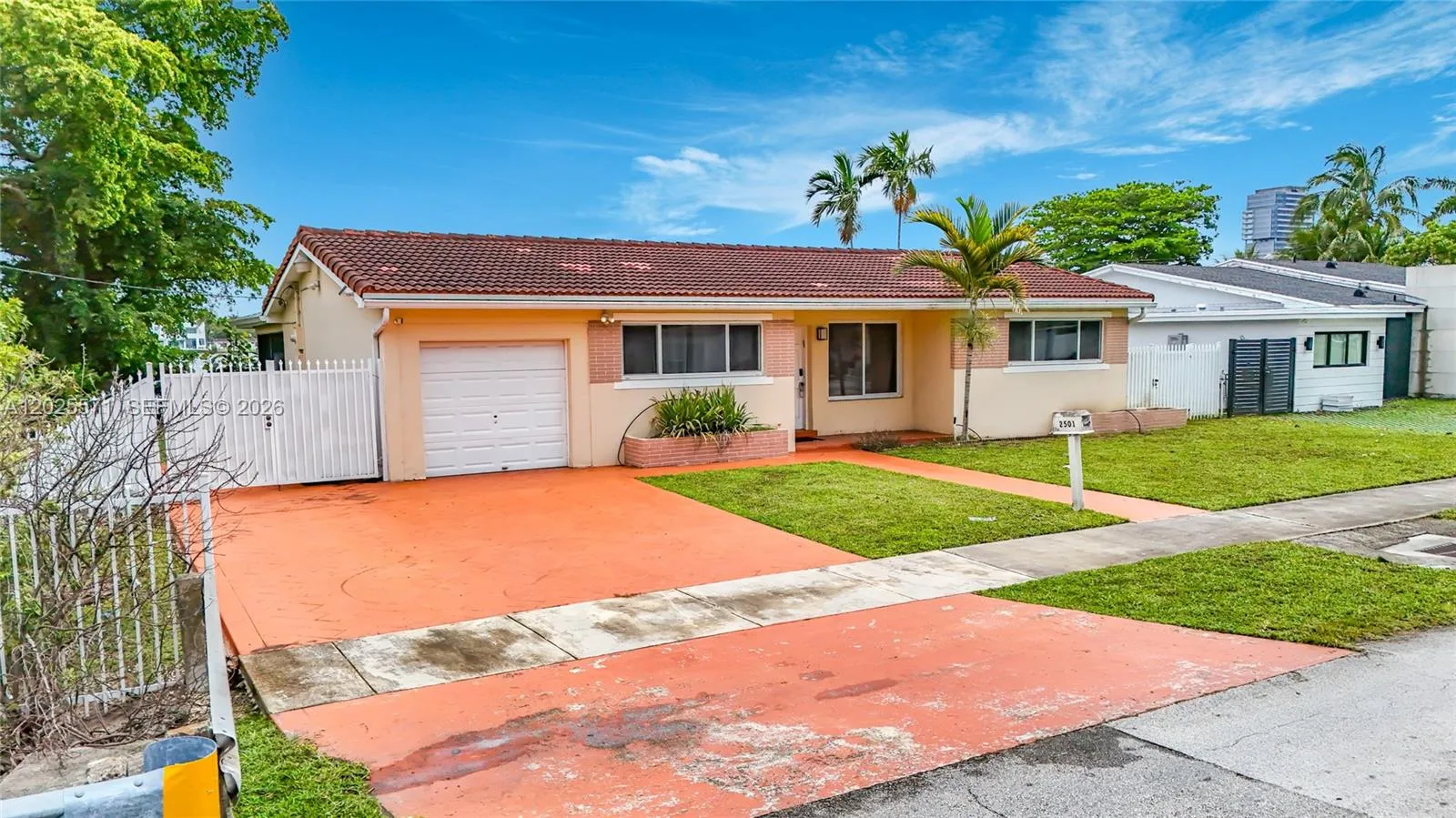 2501 NE 209th Ter, Miami FL 33180