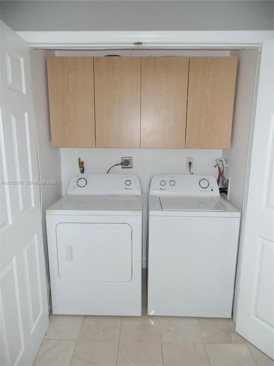 2881 N Oakland Forest Dr # 112, Oakland Park FL 33309