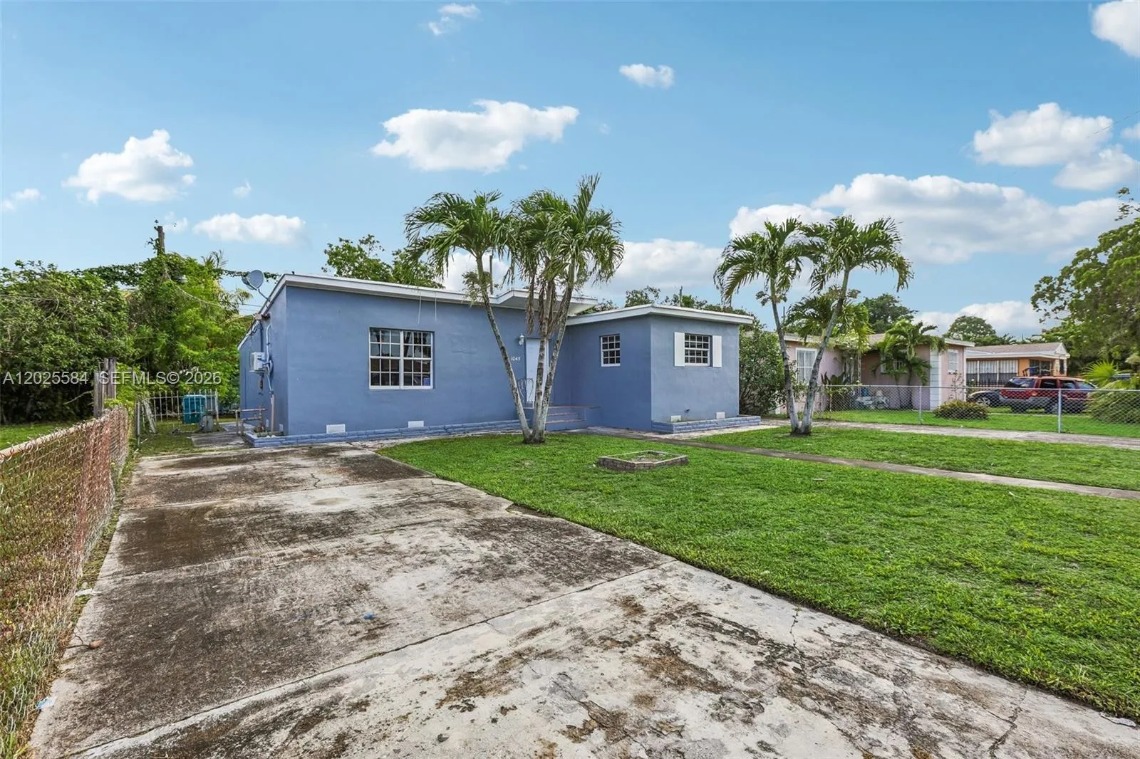 1045 NW 115th St, Miami FL 33168