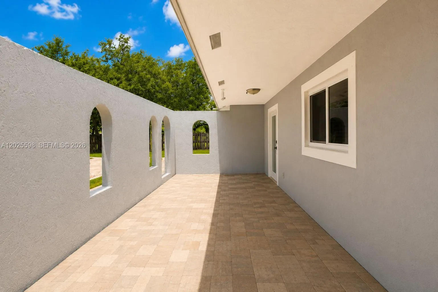 9421 SW 150th St, Miami FL 33176