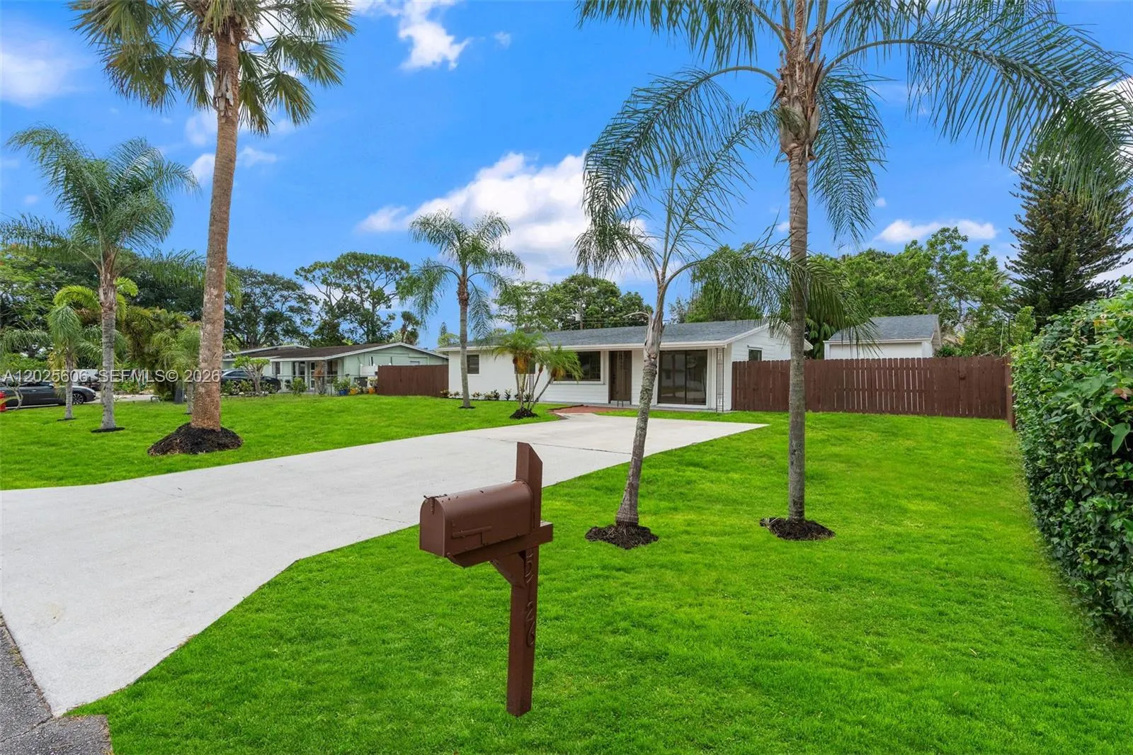 5726 KAREN DR, West Palm Beach FL 33415