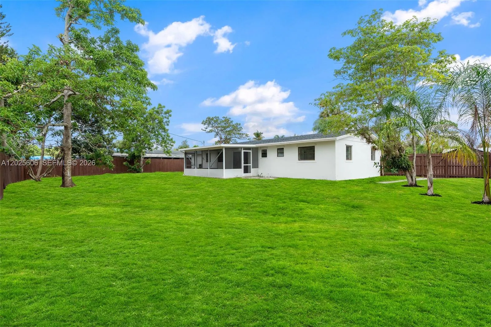 5726 KAREN DR, West Palm Beach FL 33415