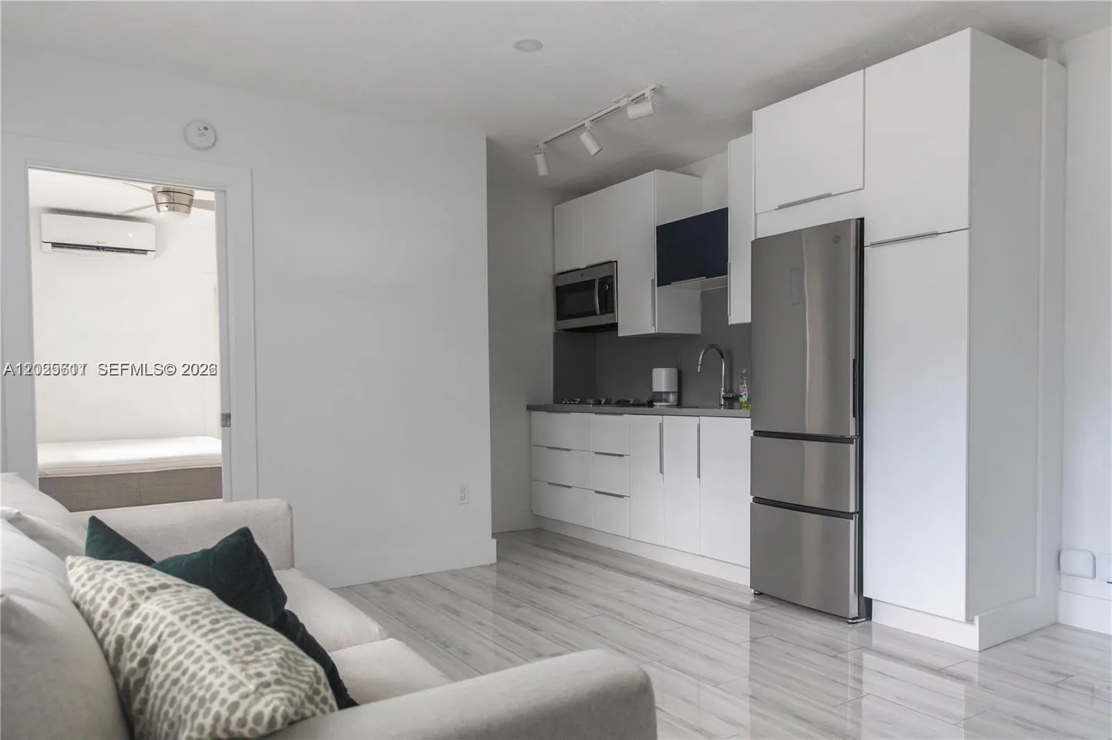 2539 S Bayshore Dr # 110B, Miami FL 33133