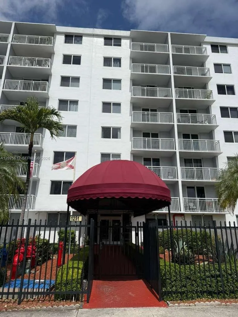 1251 NE 108th St # 612, Miami FL 33161