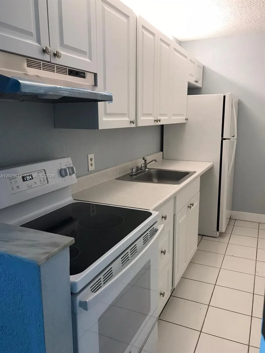 1251 NE 108th St # 612, Miami FL 33161