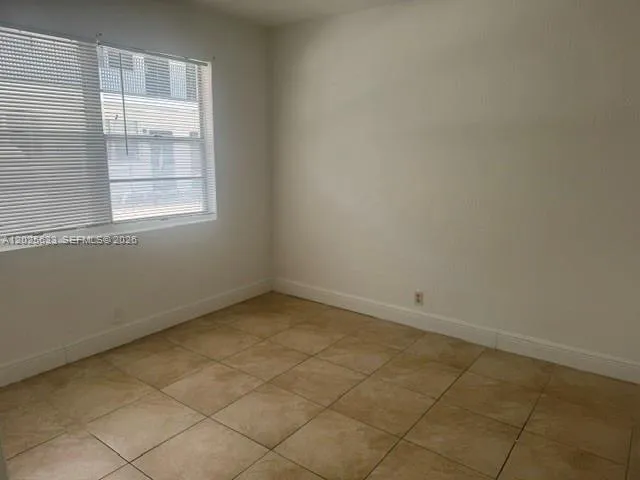 608 5th St # 3, West Palm Beach FL 33401