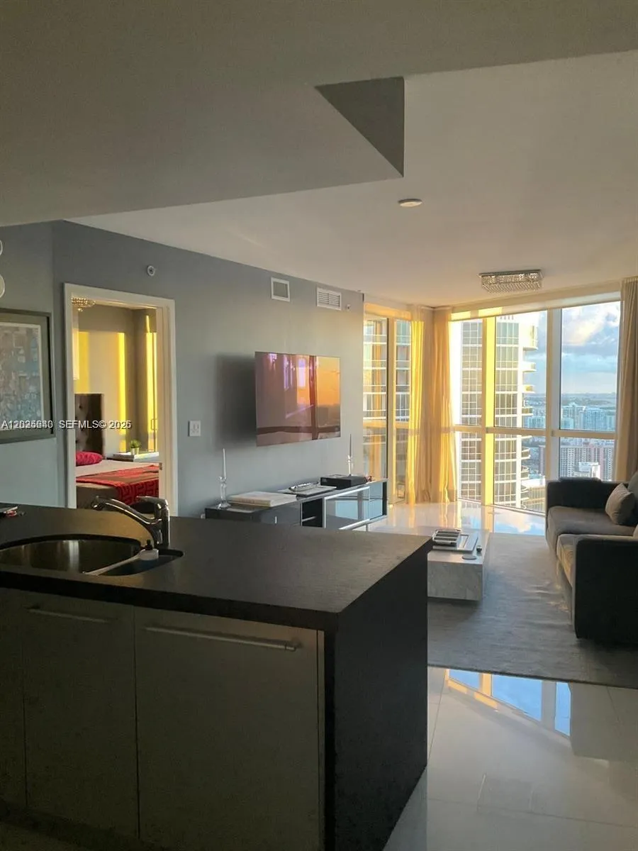 18201 Collins Ave # 5303, Sunny Isles Beach FL 33160