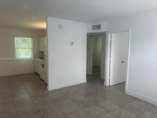 608 5th St # 7, West Palm Beach FL 33401