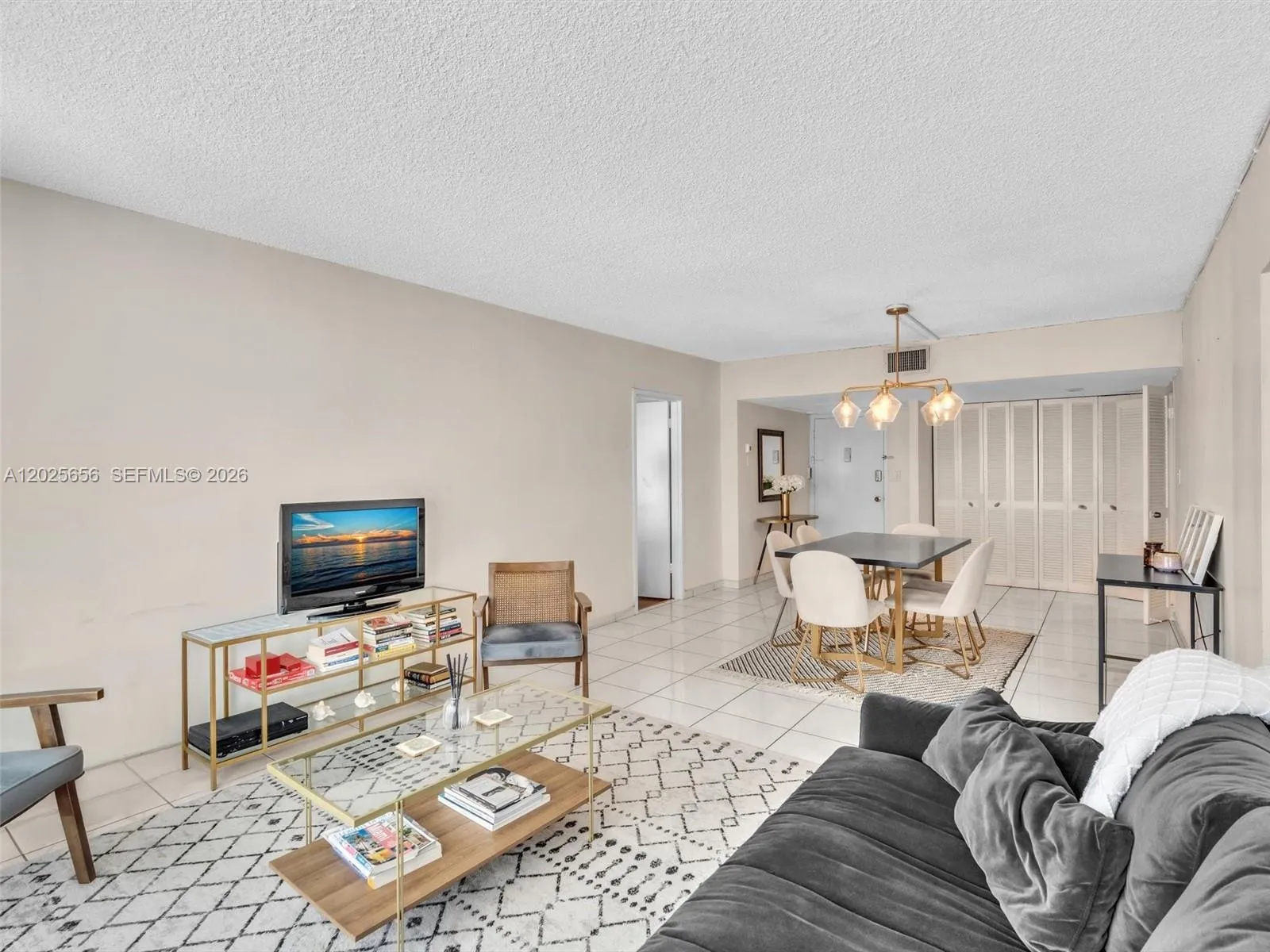 5401 Collins Ave # 107, Miami Beach FL 33140