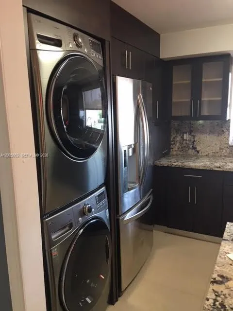 10971 SW 69 terrace # 10971, Miami FL 33173