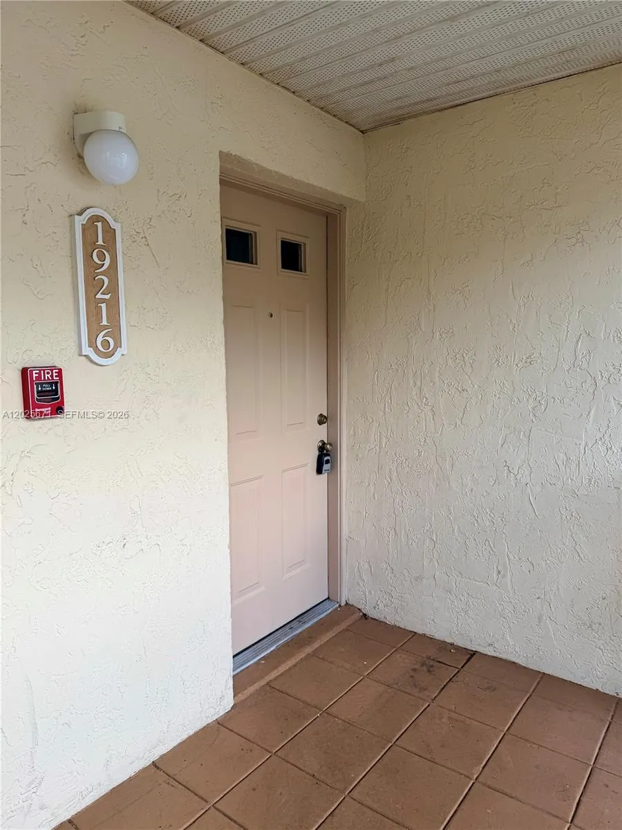 19216 Glenmoor Dr # 19216, West Palm Beach FL 33409