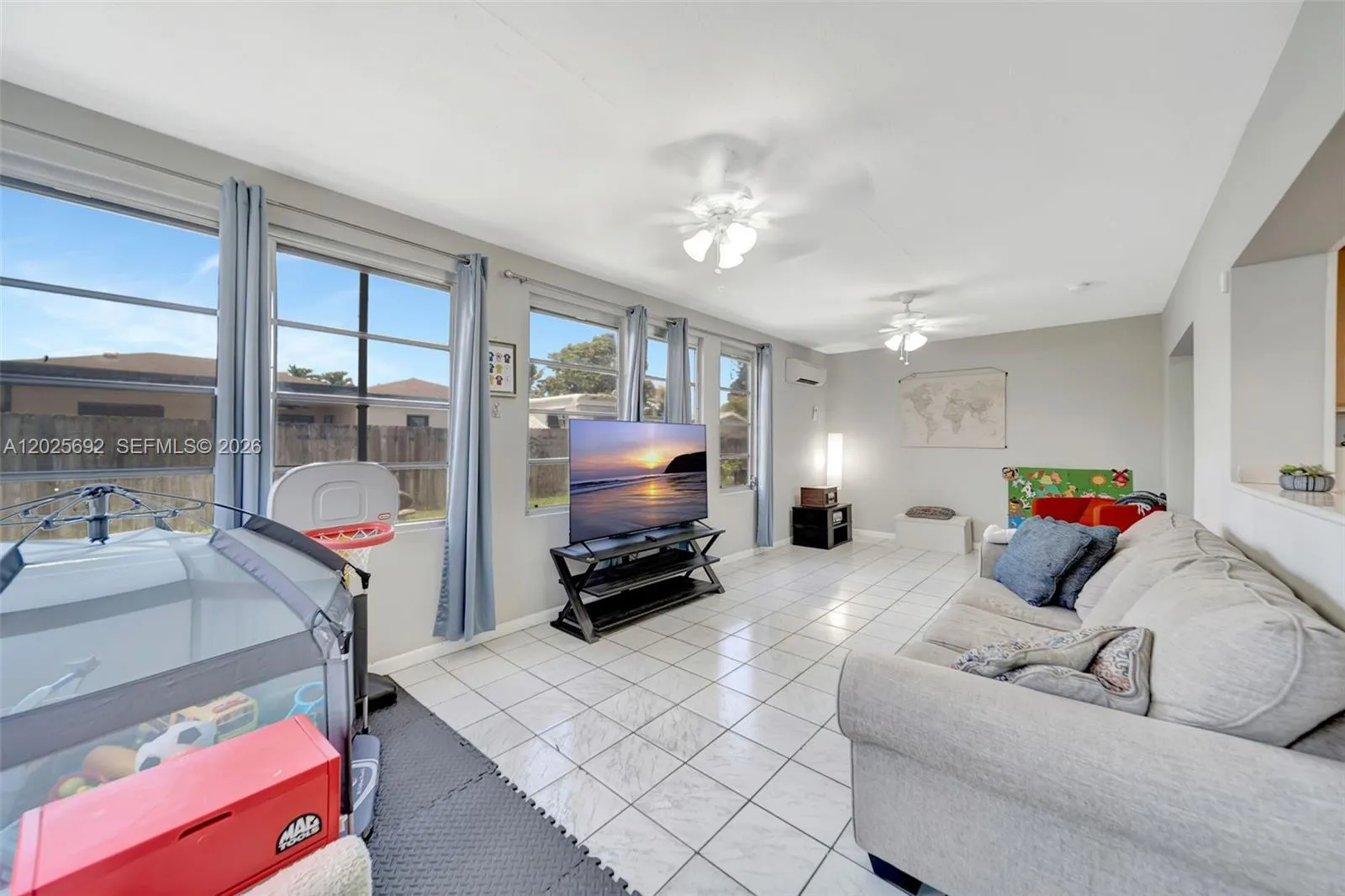 5380 SW 11th St, Margate FL 33068