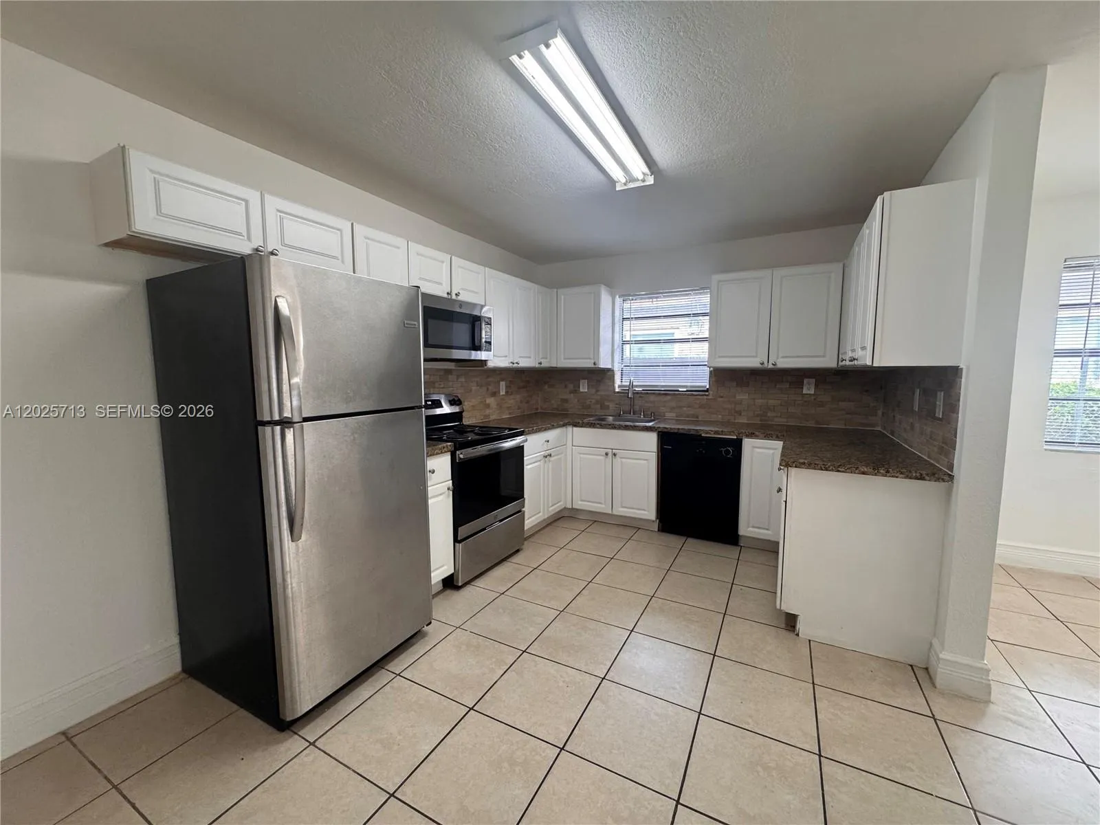 407 NW 7th Ct, Hallandale Beach FL 33009