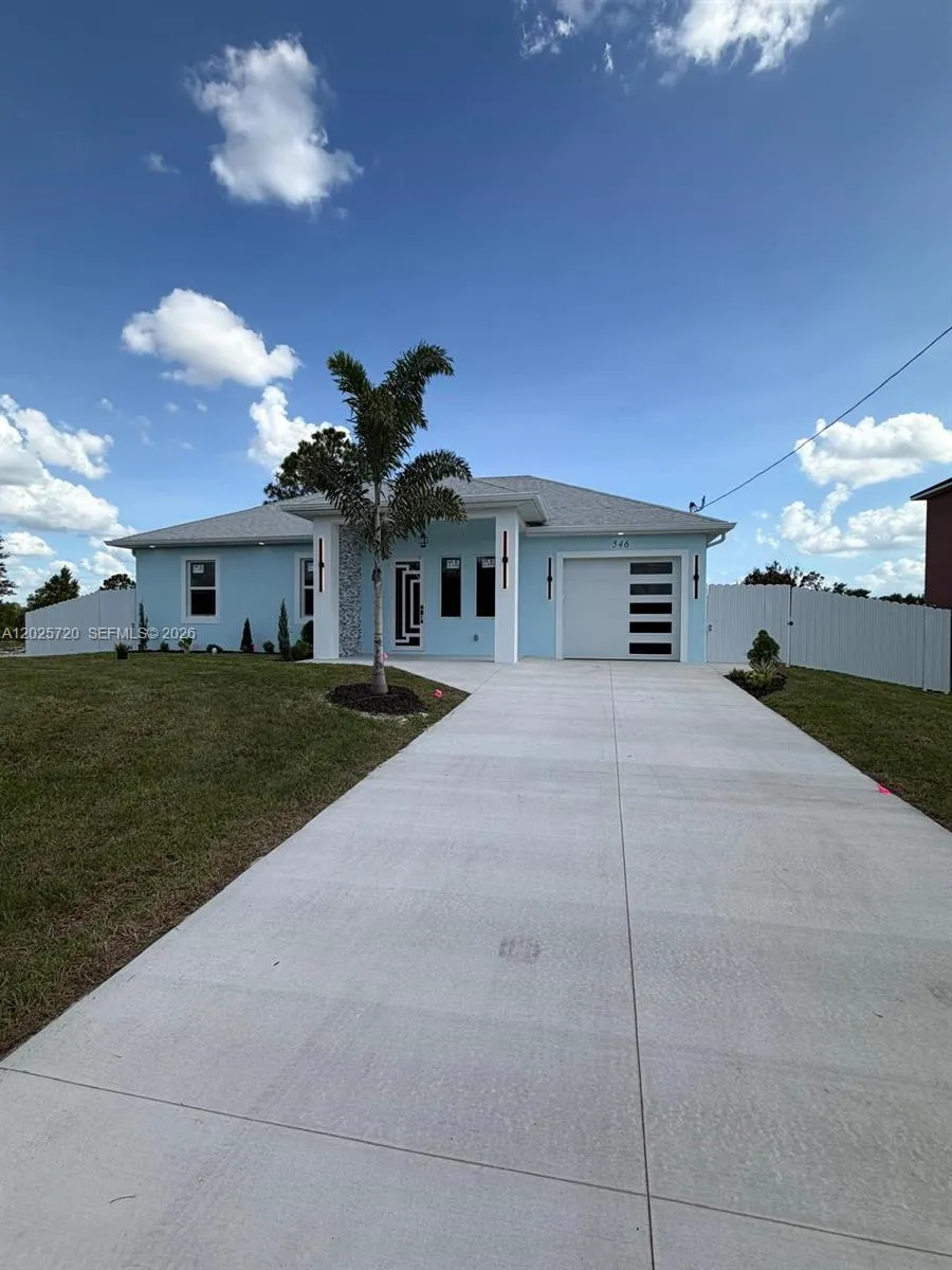546 E Louisville St, Lehigh Acres FL 33974