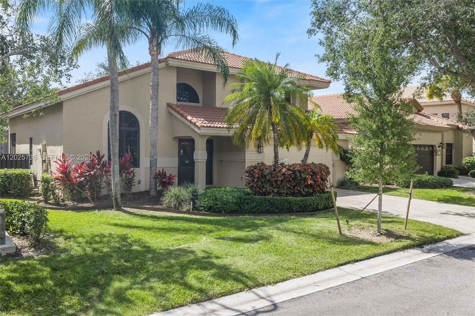 1455 NW 105th Ave, Plantation FL 33322