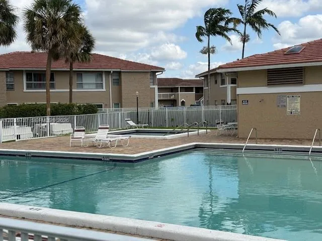 922 TWIN LAKE DR # 922, Coral Springs FL 33071