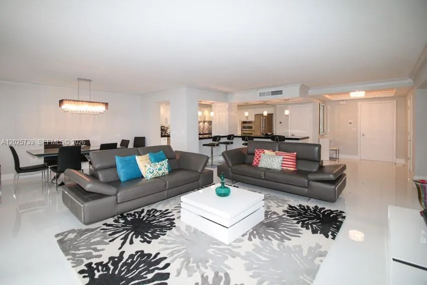 9801 Collins Ave # 9W, Bal Harbour FL 33154