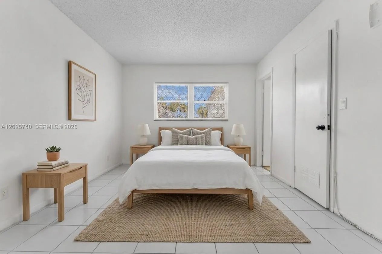 321 SW 1st Ct # 4, Pompano Beach FL 33060