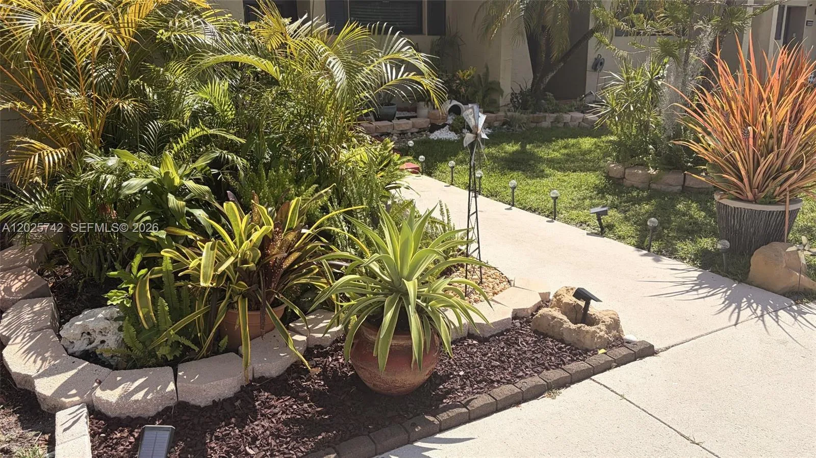 8982 Palm Tree Ln # 8982, Pembroke Pines FL 33024