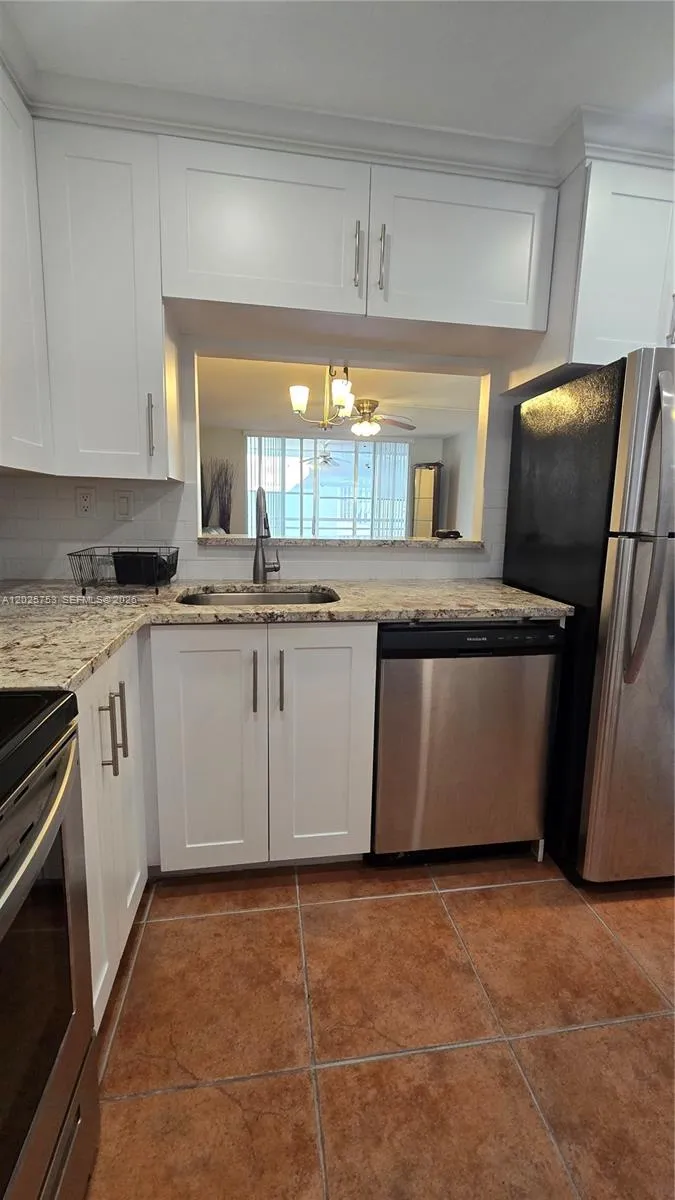 2900 NW 48th Ter # 310, Lauderdale Lakes FL 33313