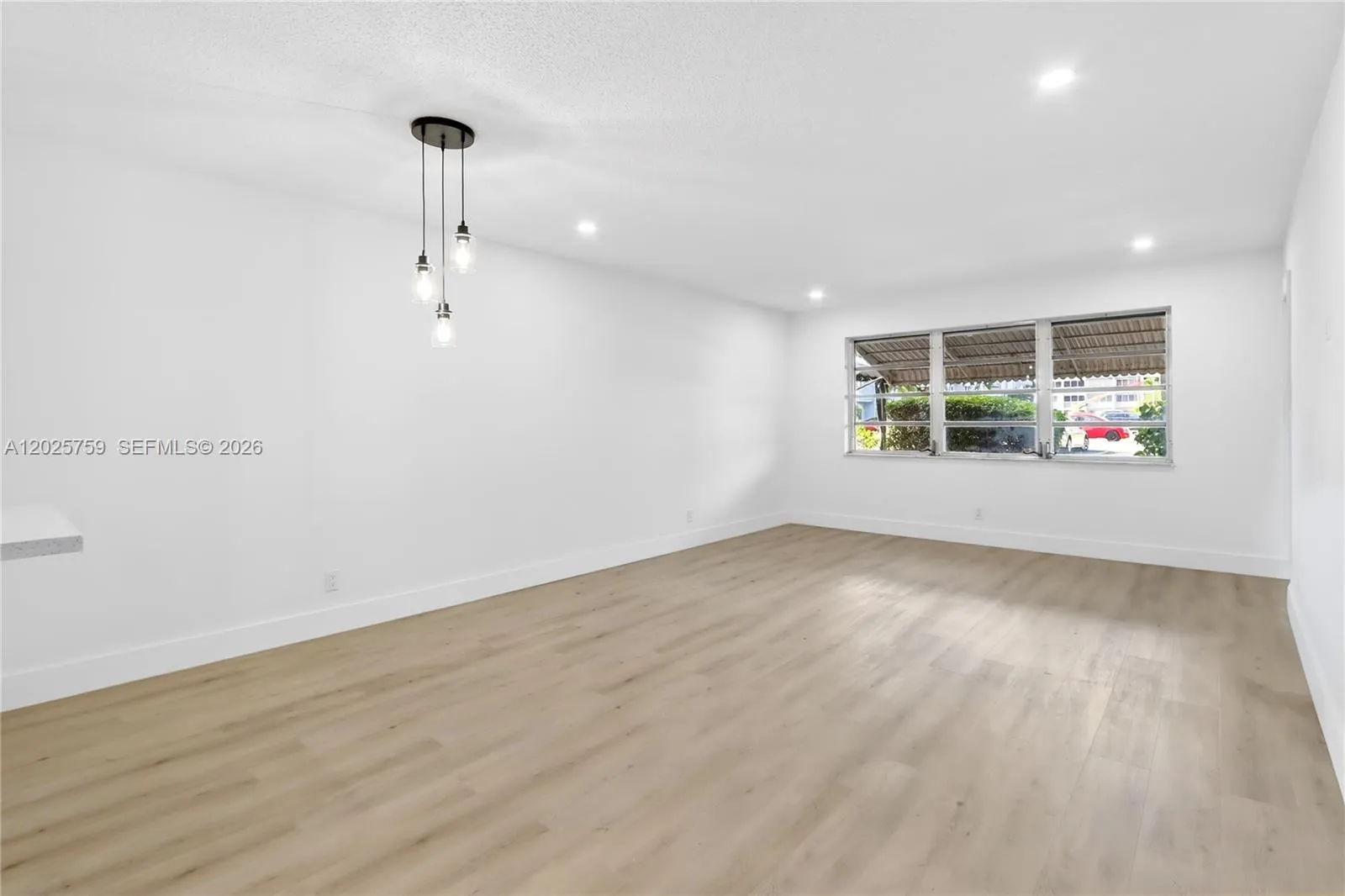 410 SE 2nd St # 114, Hallandale Beach FL 33009