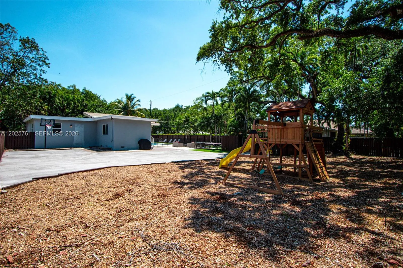 3981 SW 58th St, Dania Beach FL 33312