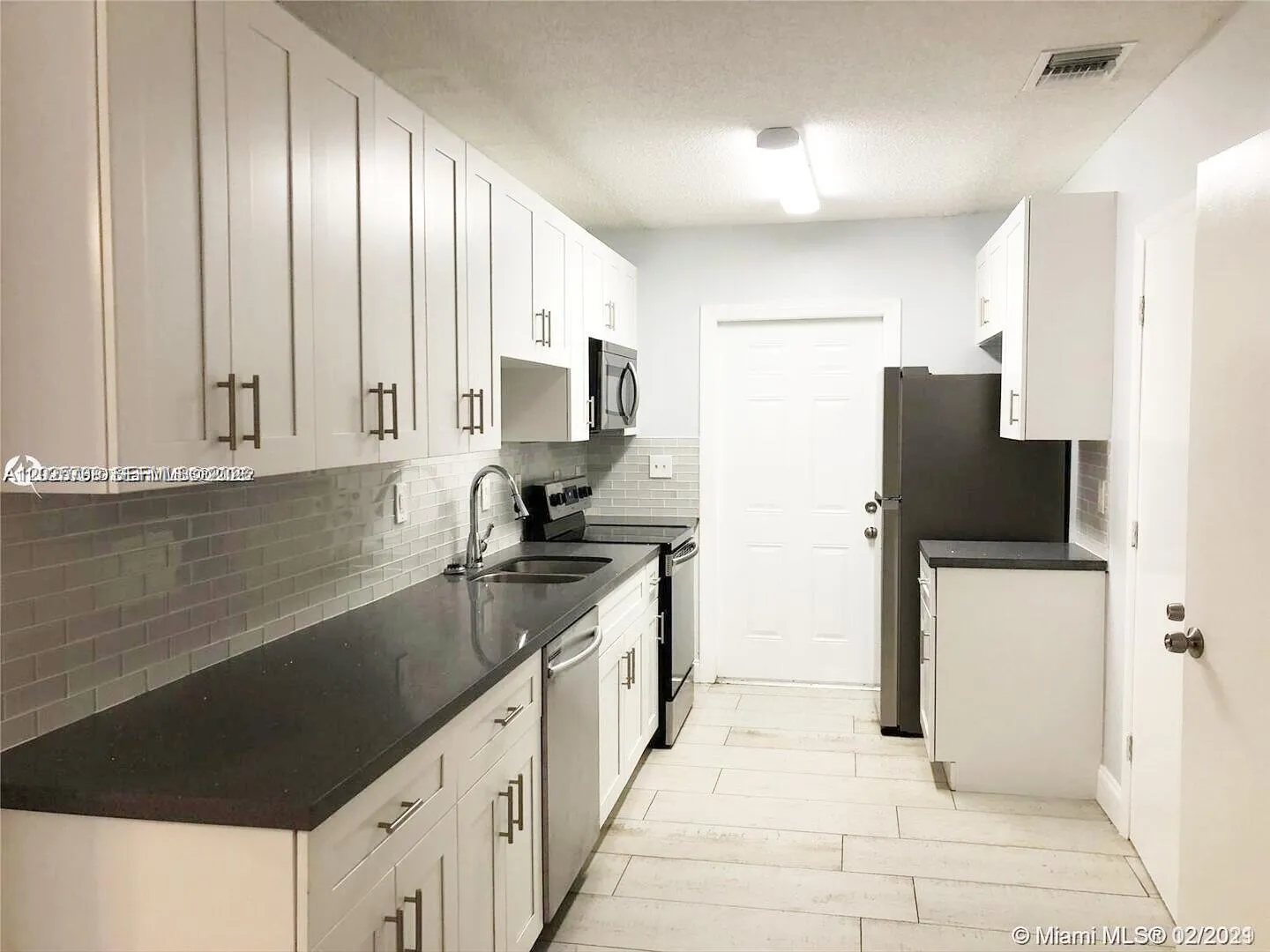 1235 NE 3rd Ave # 1, Fort Lauderdale FL 33304