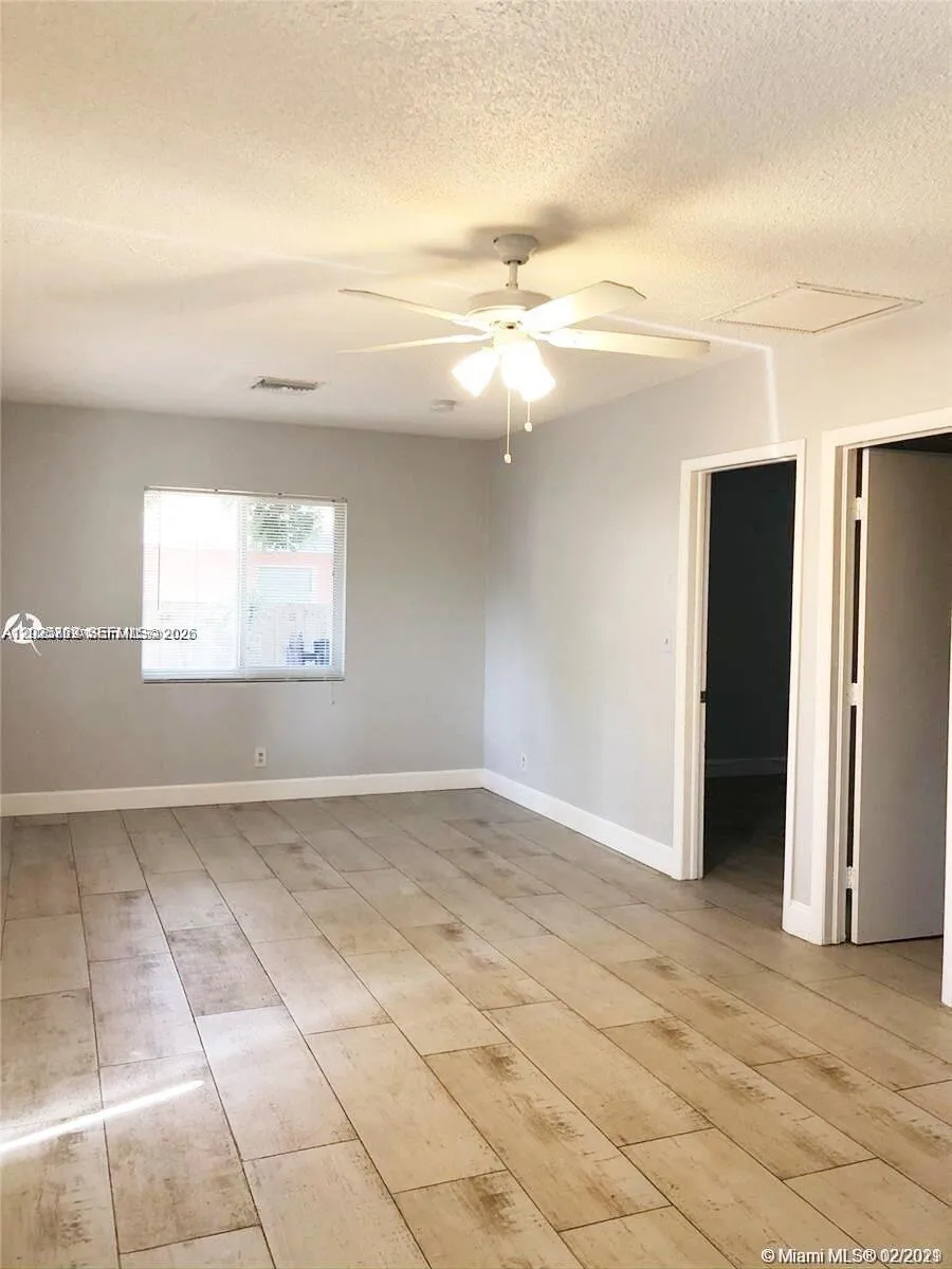 1235 NE 3rd Ave # 1, Fort Lauderdale FL 33304