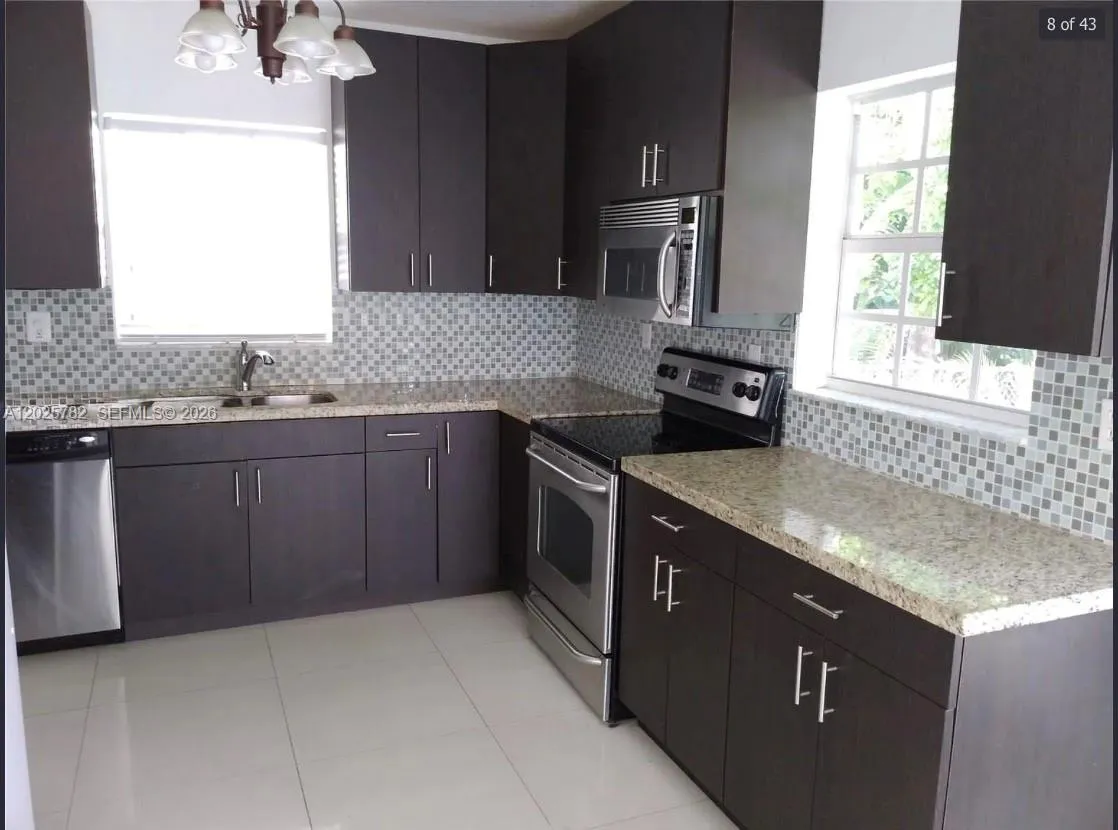 829 Columbus Blvd, Coral Gables FL 33134