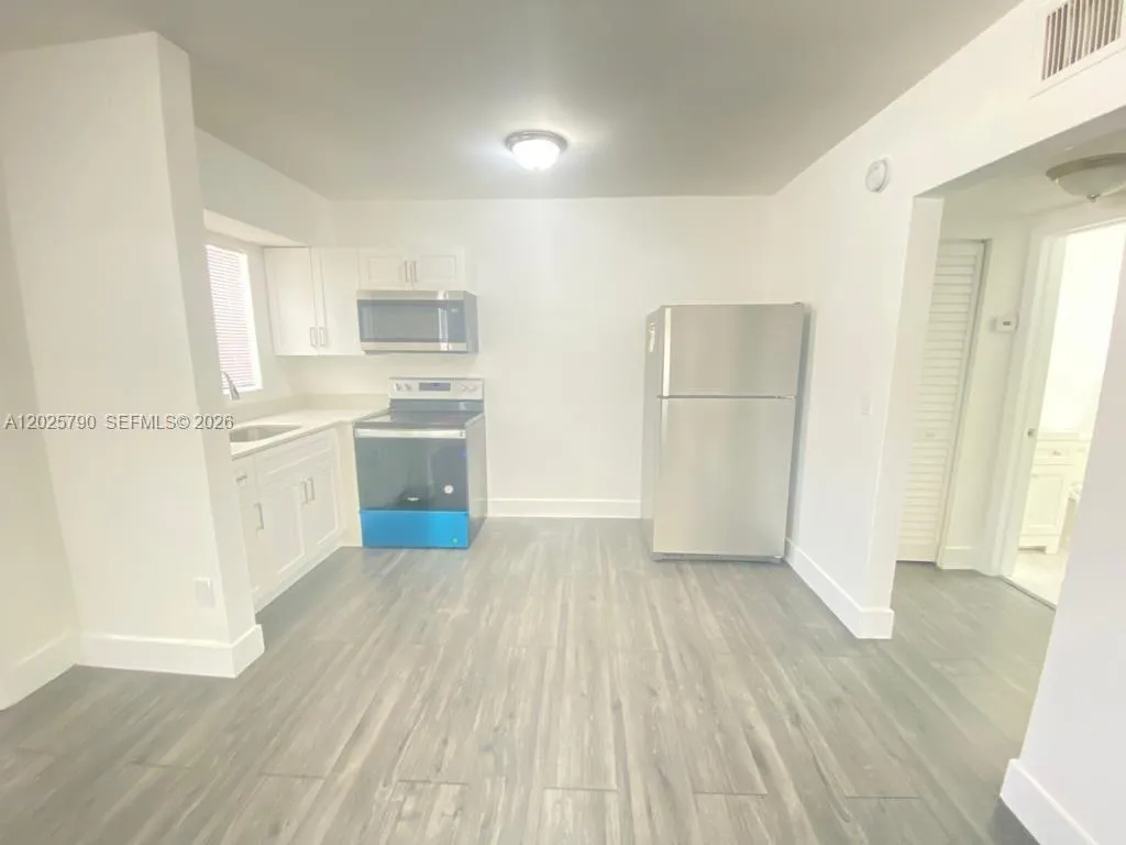 2150 NW 24th St # 2, Miami FL 33142