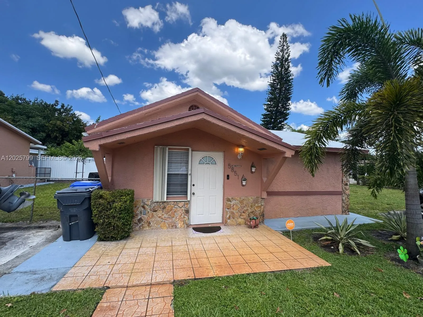 5851-5853 Fillmore St, Hollywood FL 33021