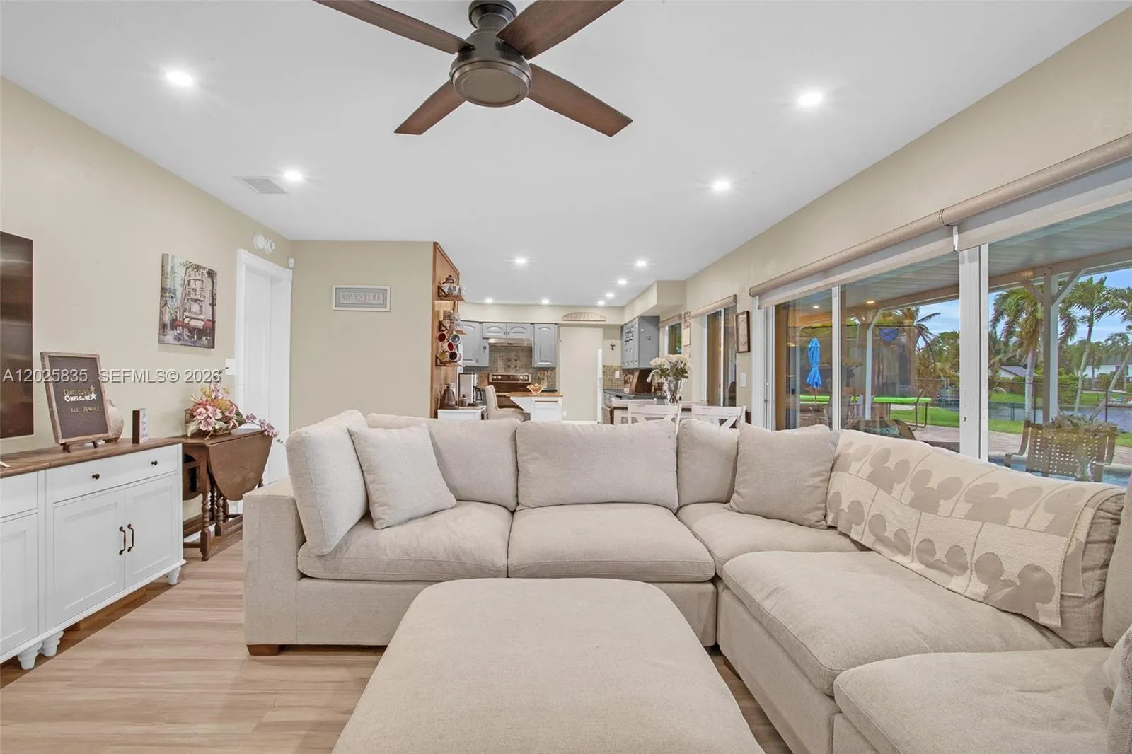 4890 SW 104th Ave, Cooper City FL 33328