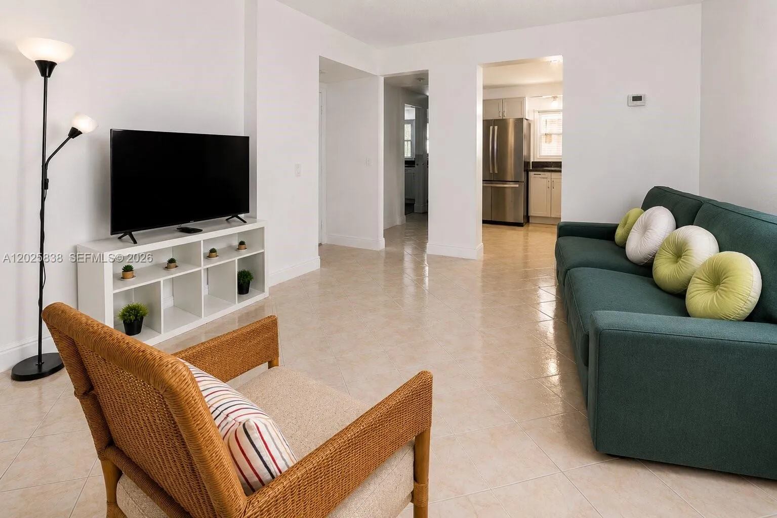 3401 N Country Club Dr # 307, Aventura FL 33180