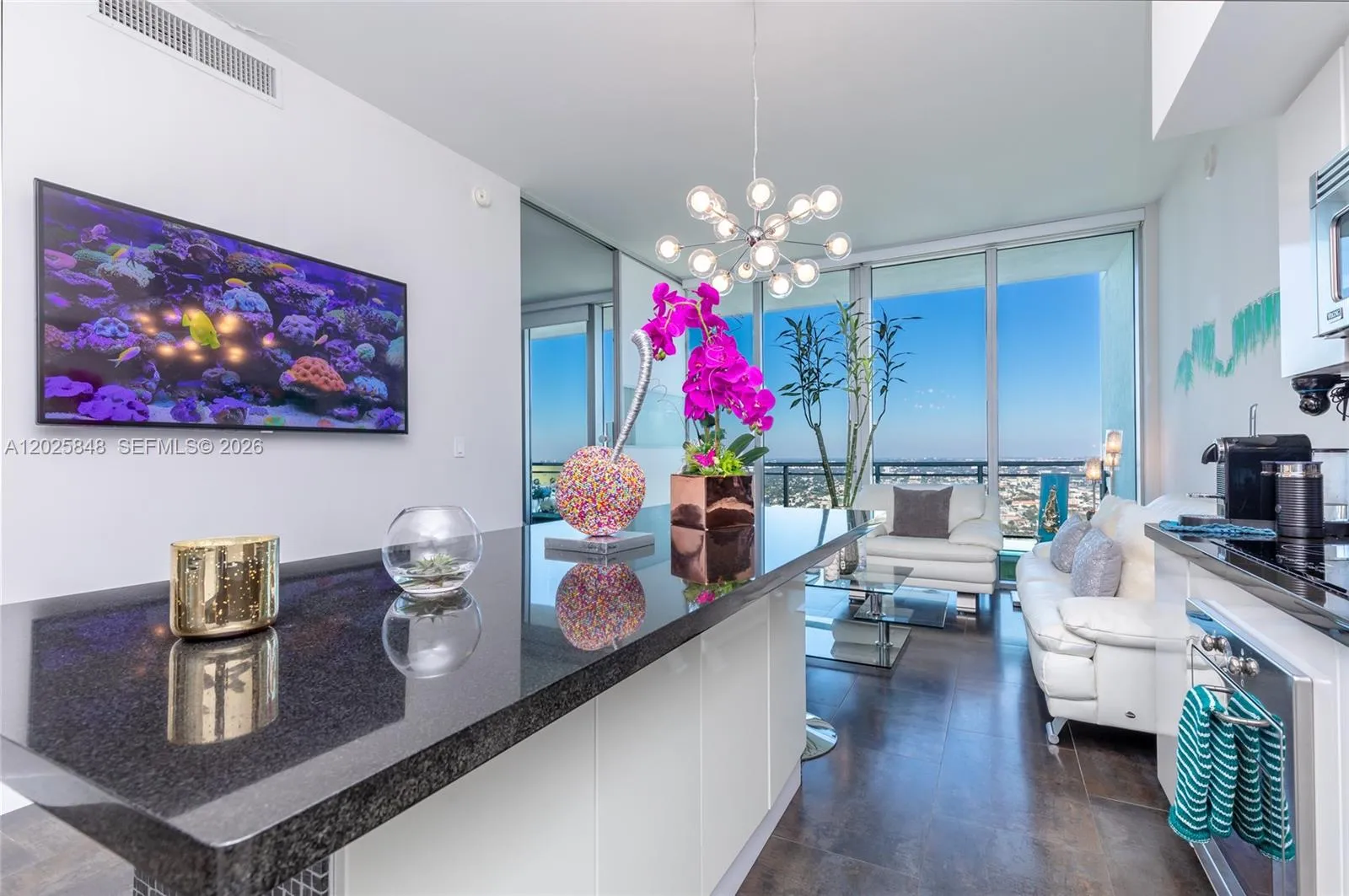 92 SW 3rd St # 5108, Miami FL 33130