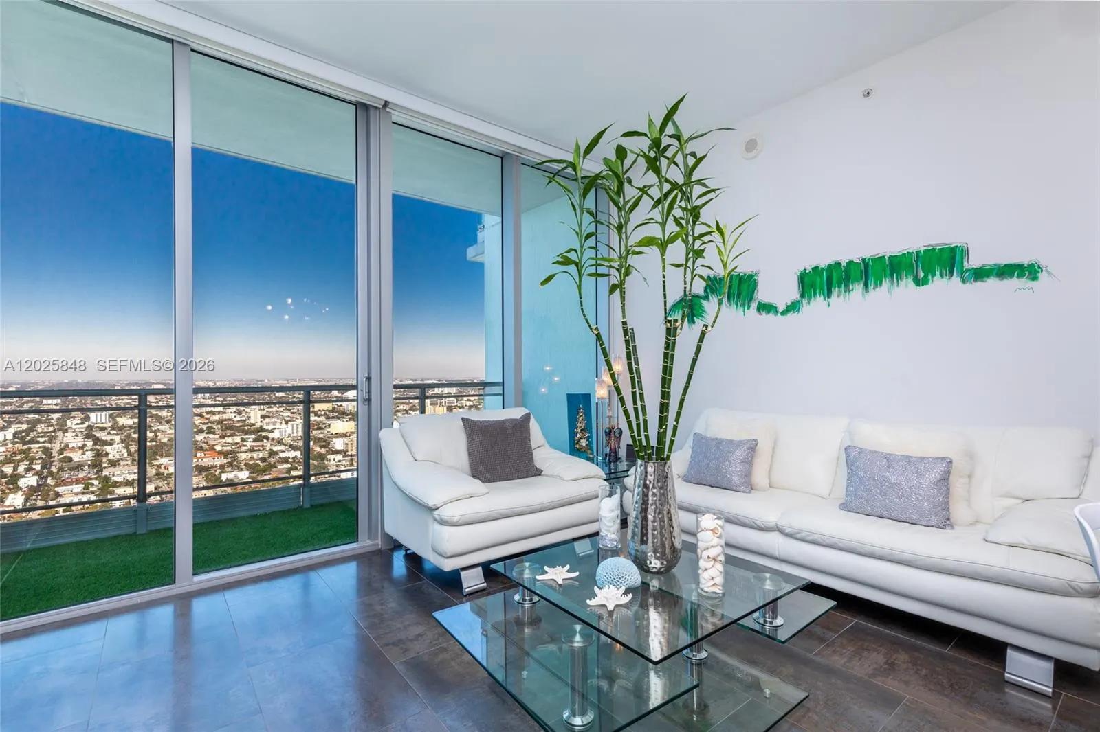 92 SW 3rd St # 5108, Miami FL 33130