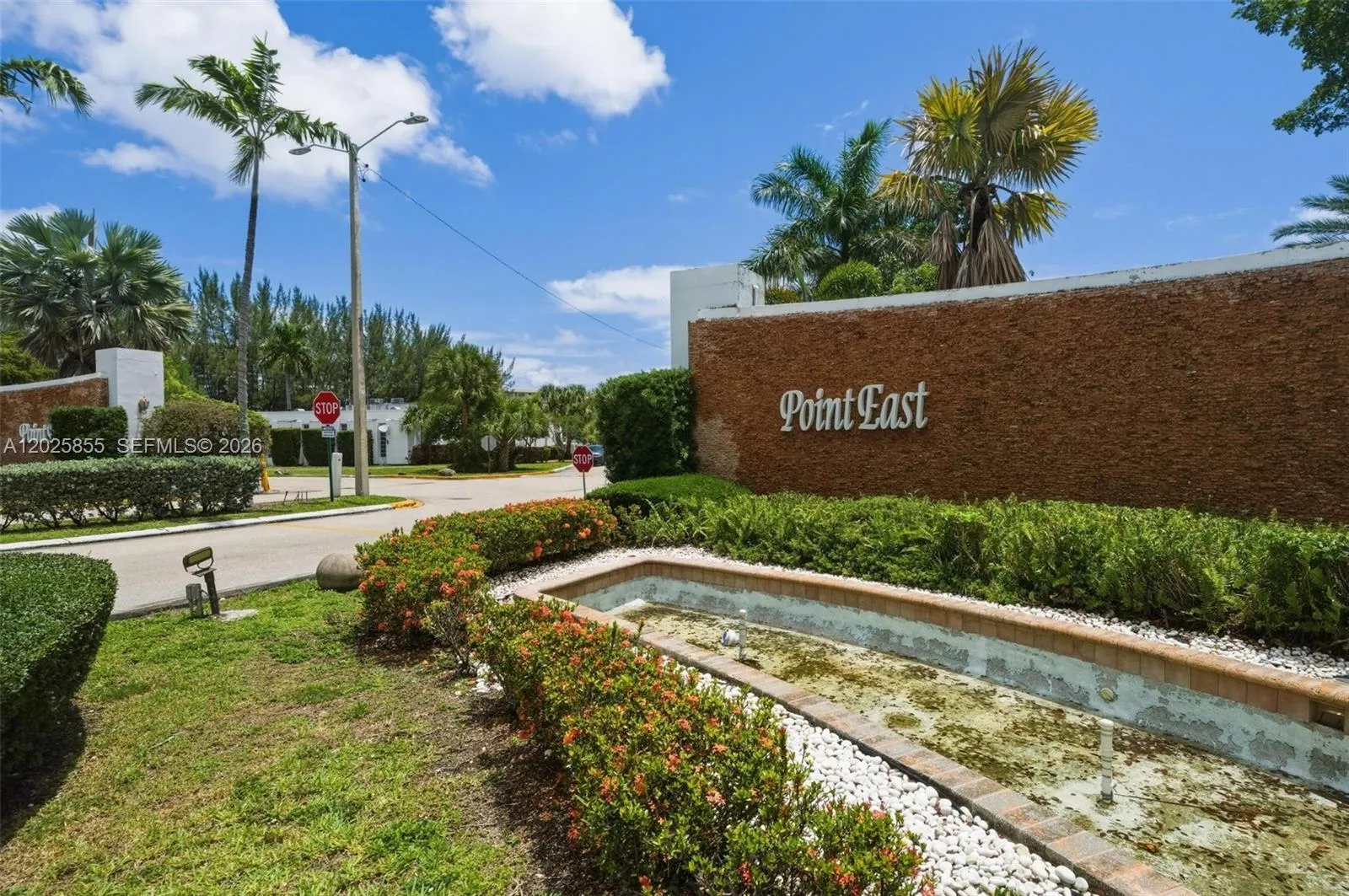 2855 Leonard Dr # H106, Aventura FL 33160