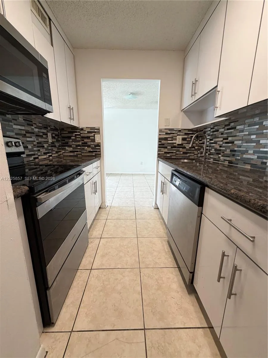 7429 SW 152nd Ave # 205, Miami FL 33193