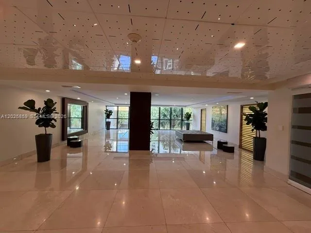 540 Brickell Key Dr # 1024, Miami FL 33131