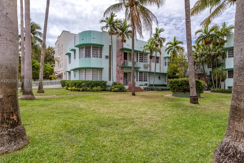 1250 Pennsylvania Ave # 4, Miami Beach FL 33139