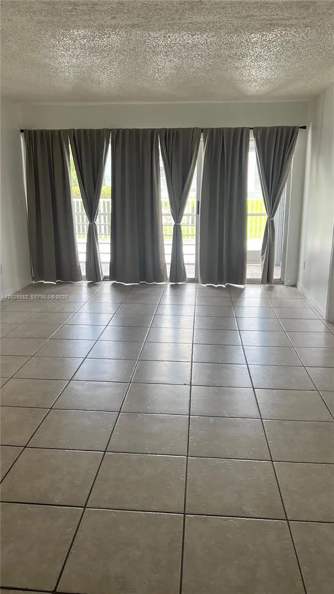 7980 N French Dr # 103, Pembroke Pines FL 33024