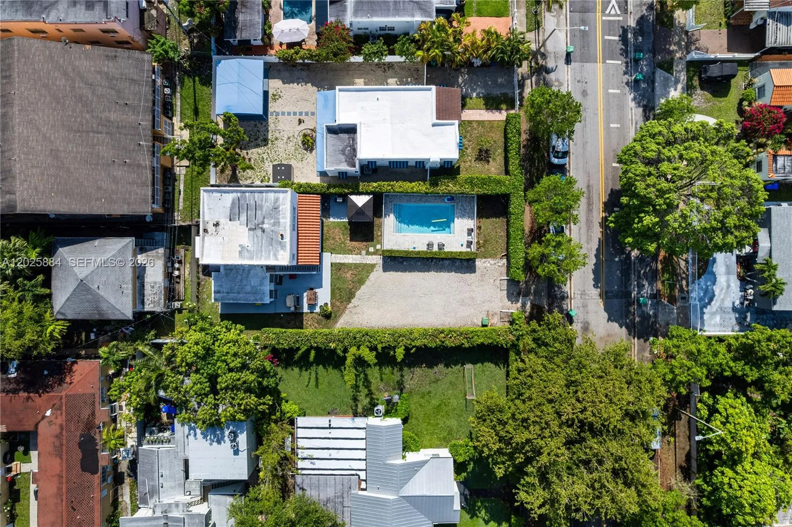 2255 SW 10th St # B, Miami FL 33135