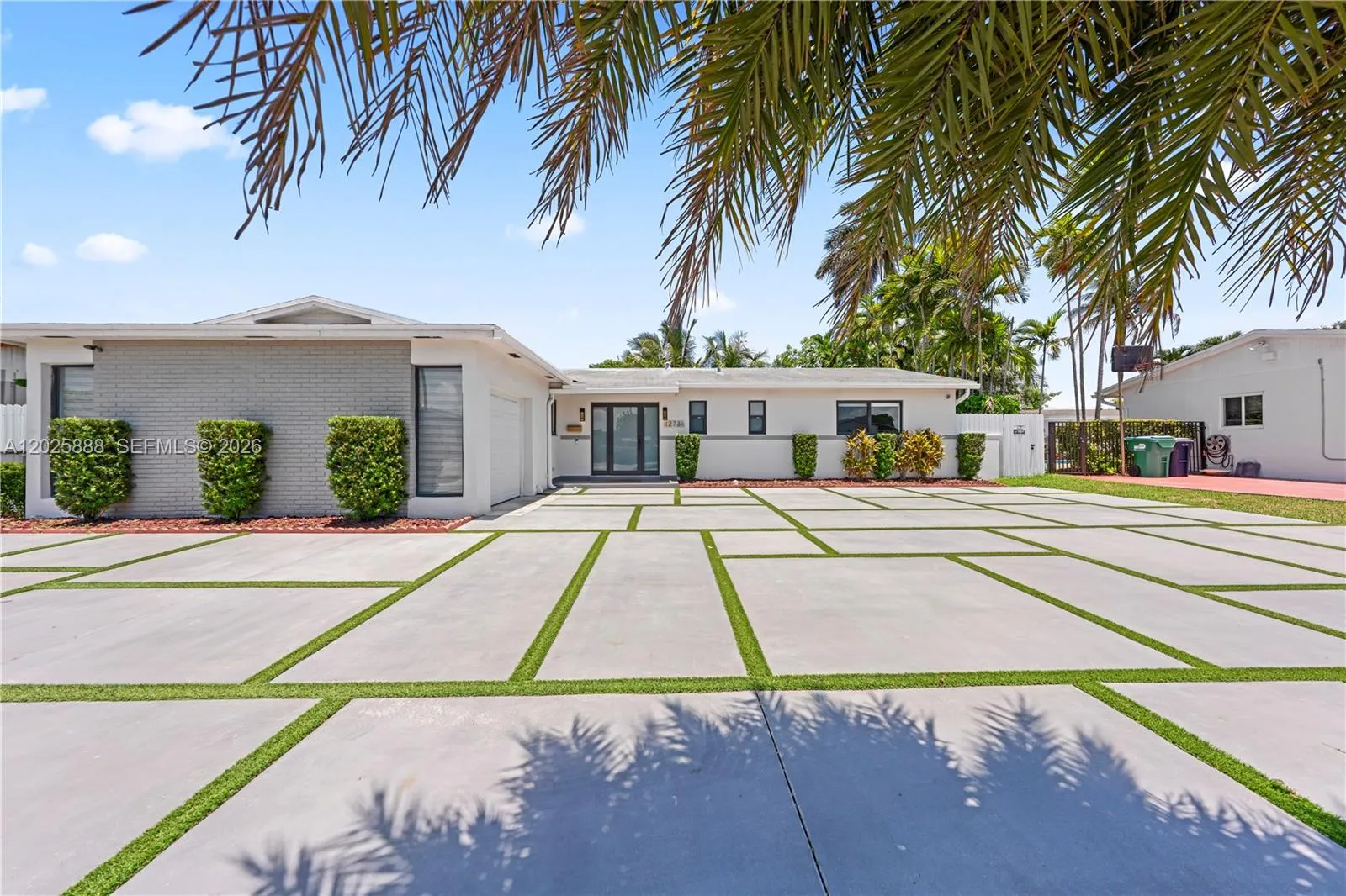 3 bedroom 2 bath for sale at 12731 SW 47th Ter, Miami FL 33175