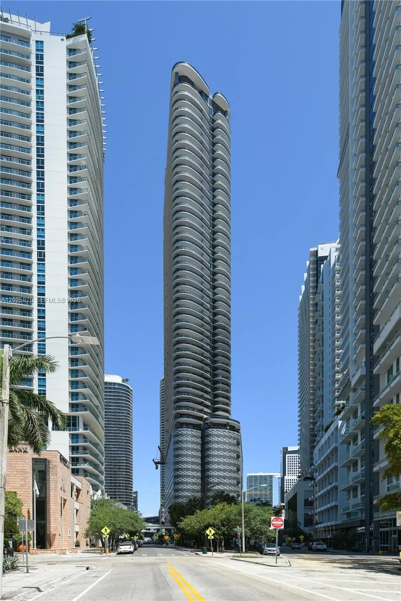 1000 Brickell # 2014, Miami FL 33131
