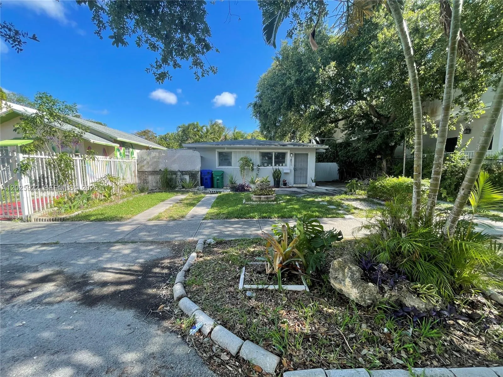 1874 NW 19th St, Miami FL 33125