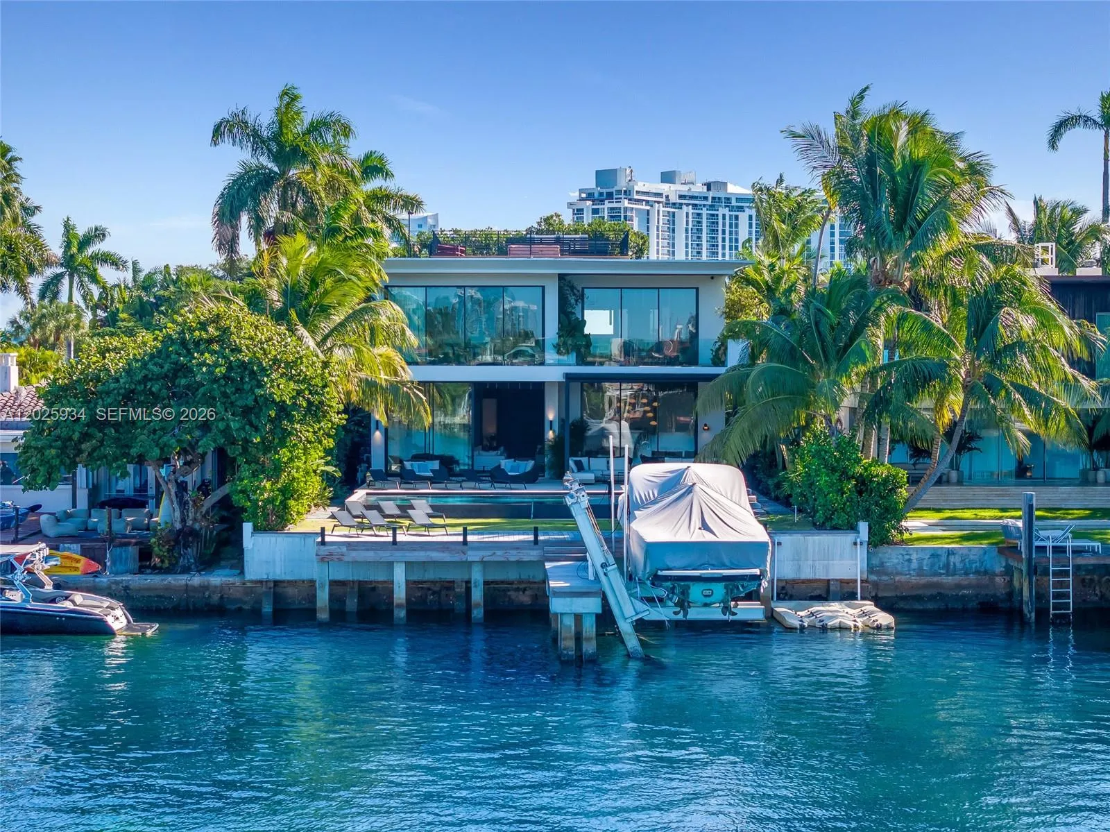 200 W Rivo Alto Dr, Miami Beach FL 33139