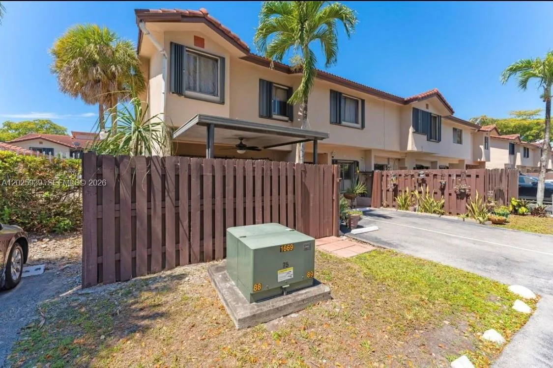 14205 SW 57th Ln # 6, Miami FL 33183