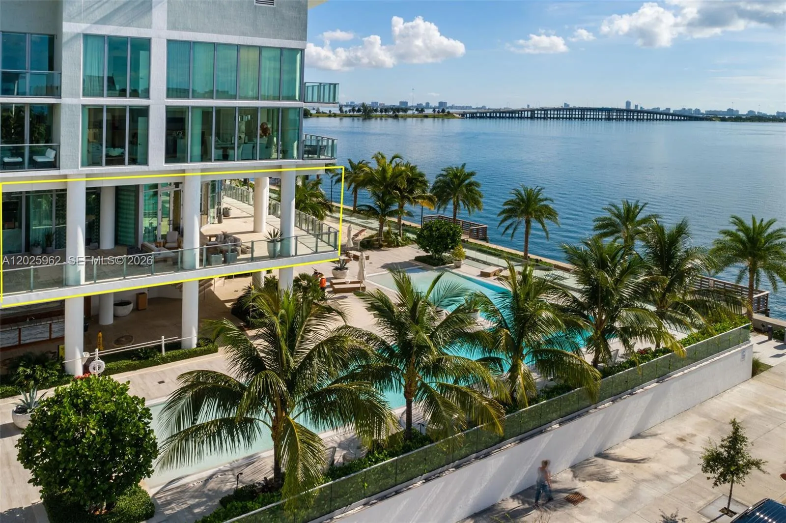 2955 NE 7th Ave, Miami FL 33137