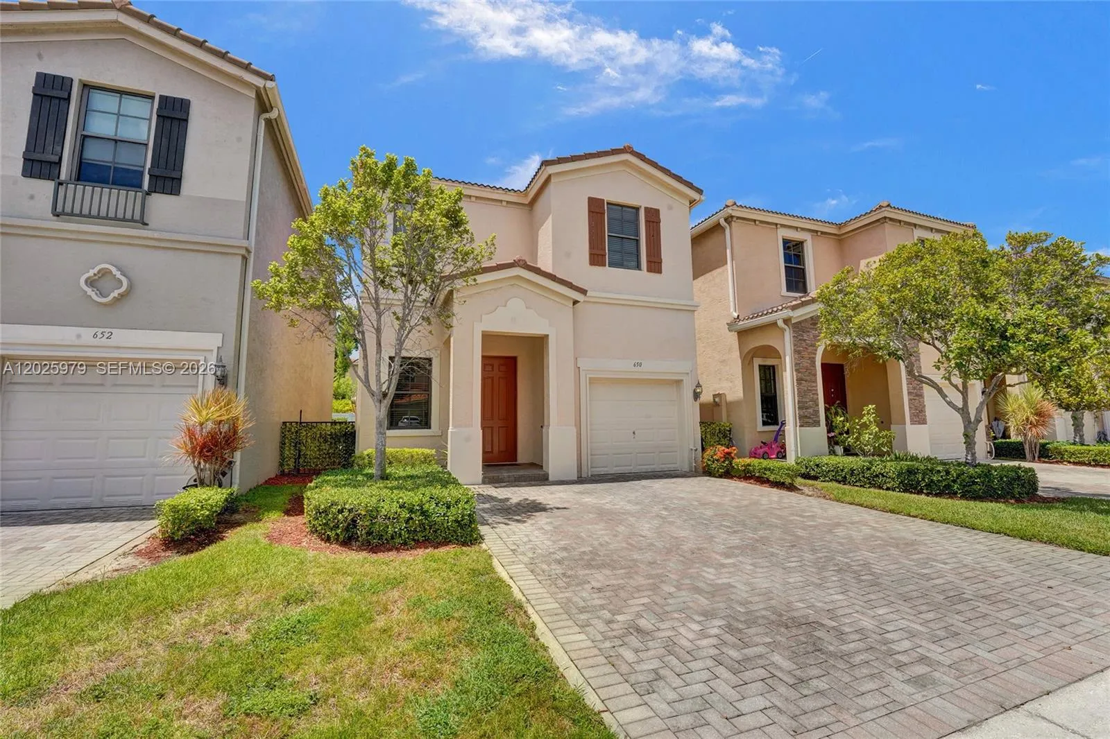 650 NE 191st Ter, Miami FL 33179