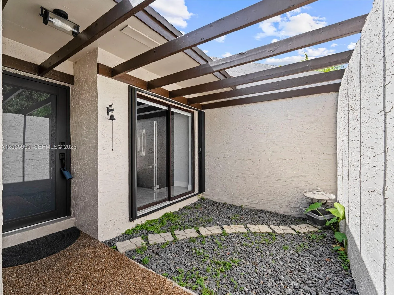 1561 NW 98th Ave # 1561, Pembroke Pines FL 33024