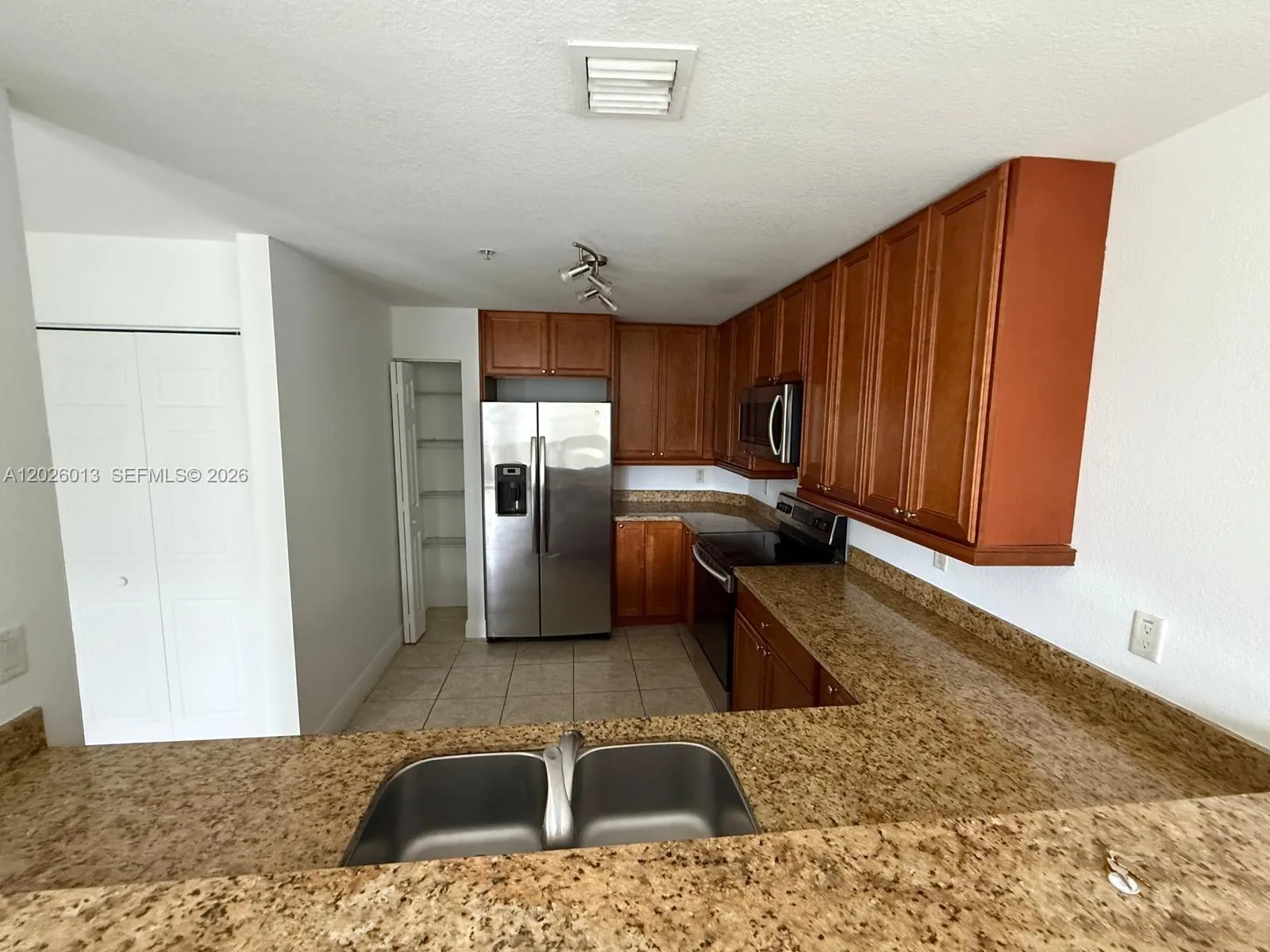 107 Mendoza Ave # 201, Coral Gables FL 33134